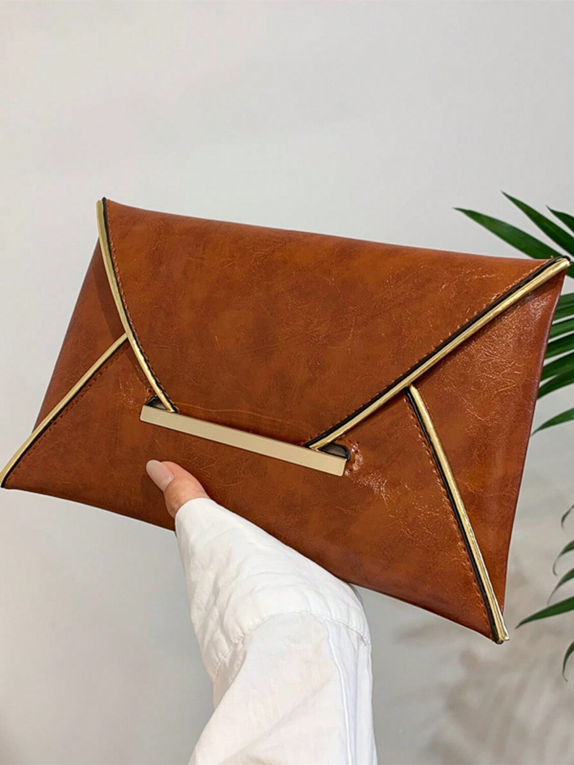 

Клатч из искусственной кожи, коричневый