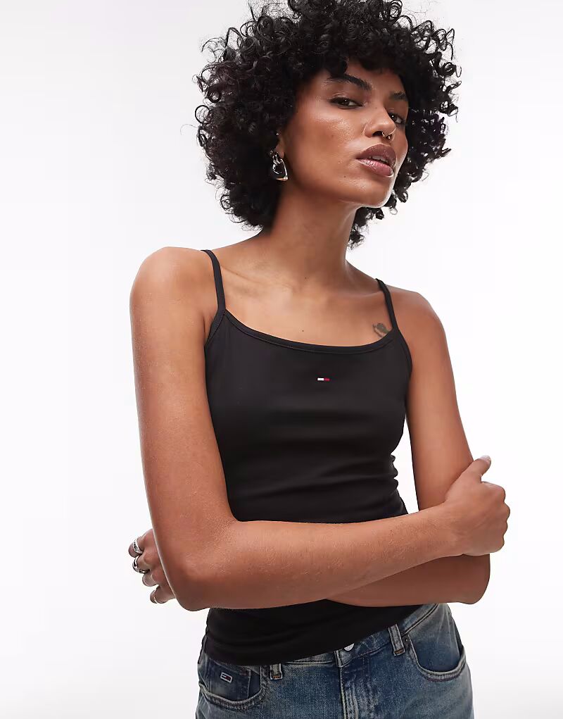 

Базовый топ на бретелях от Tommy Jeans черного цвета