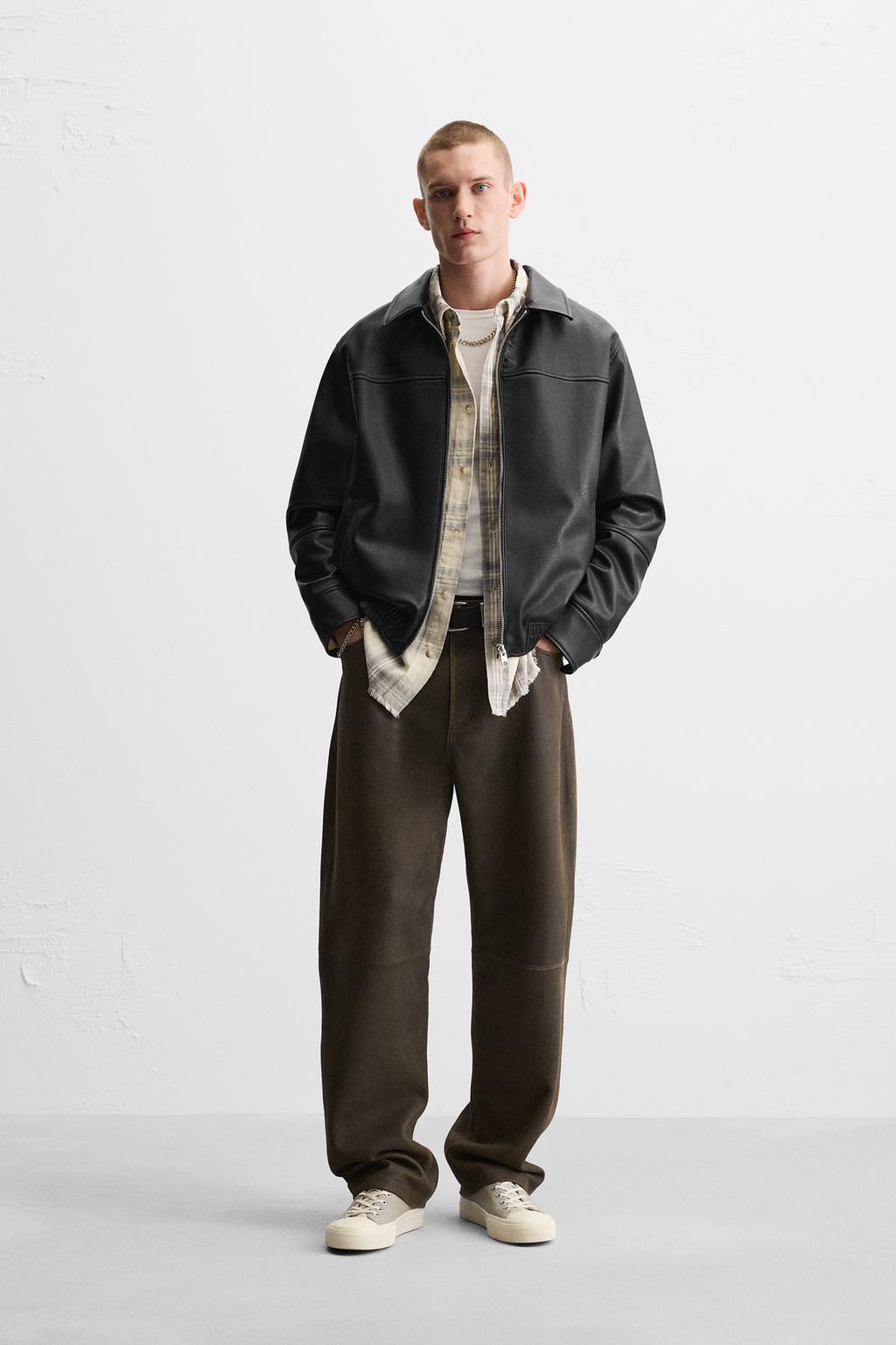 

Куртка с эффектом кожи ZARA, черный
