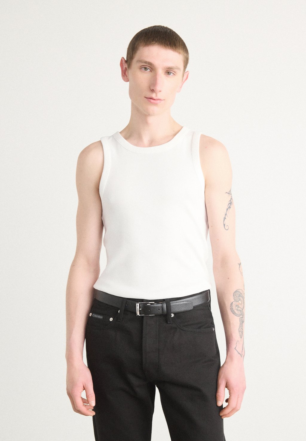 

Топ TANK Calvin Klein Jeans, белый
