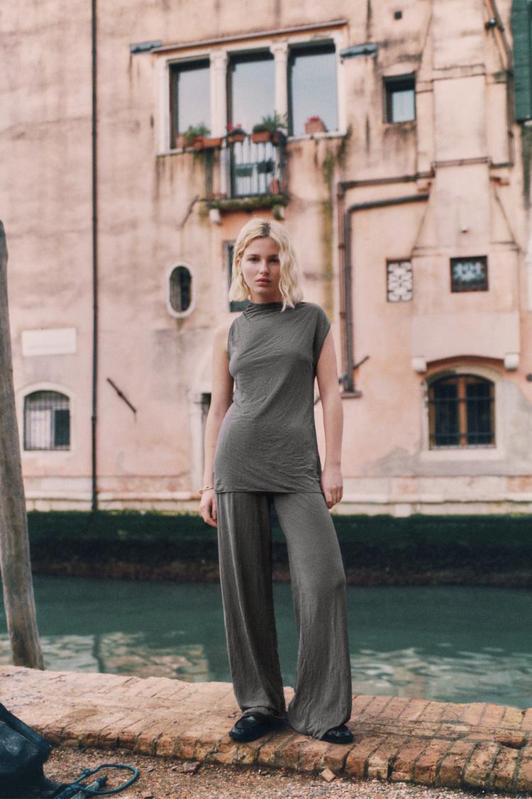 

Расклешенные брюки с эффектом стрелок Pull And Bear, синий