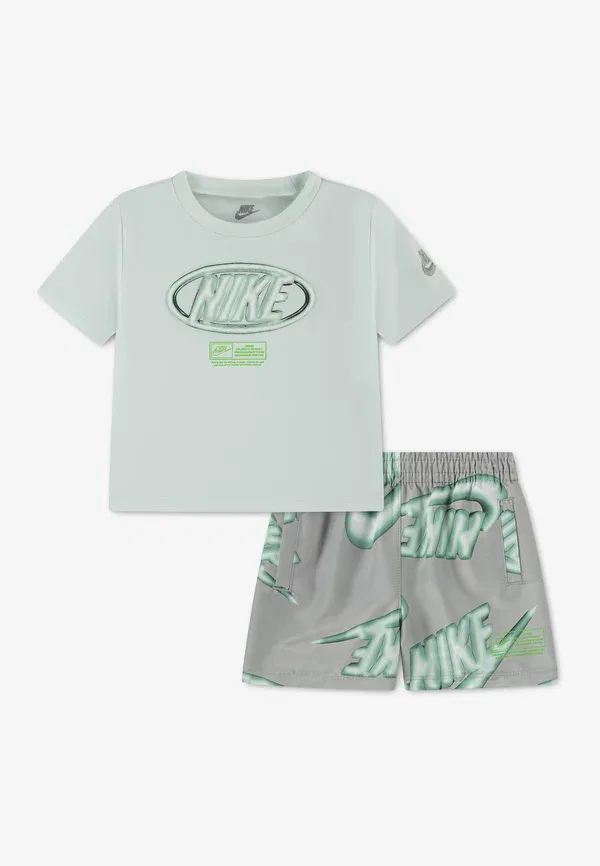 Шорты спортивные Nike Sportswear, цвет еловый туман
