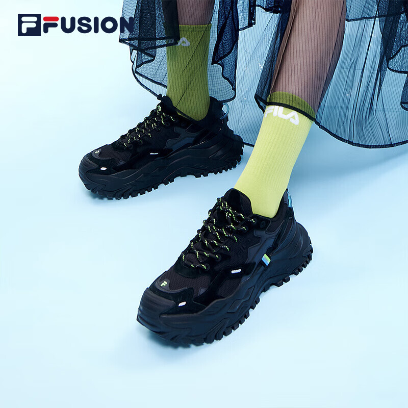 Кроссовки женские Fila Fusion на толстой подошве, черный / салатовый