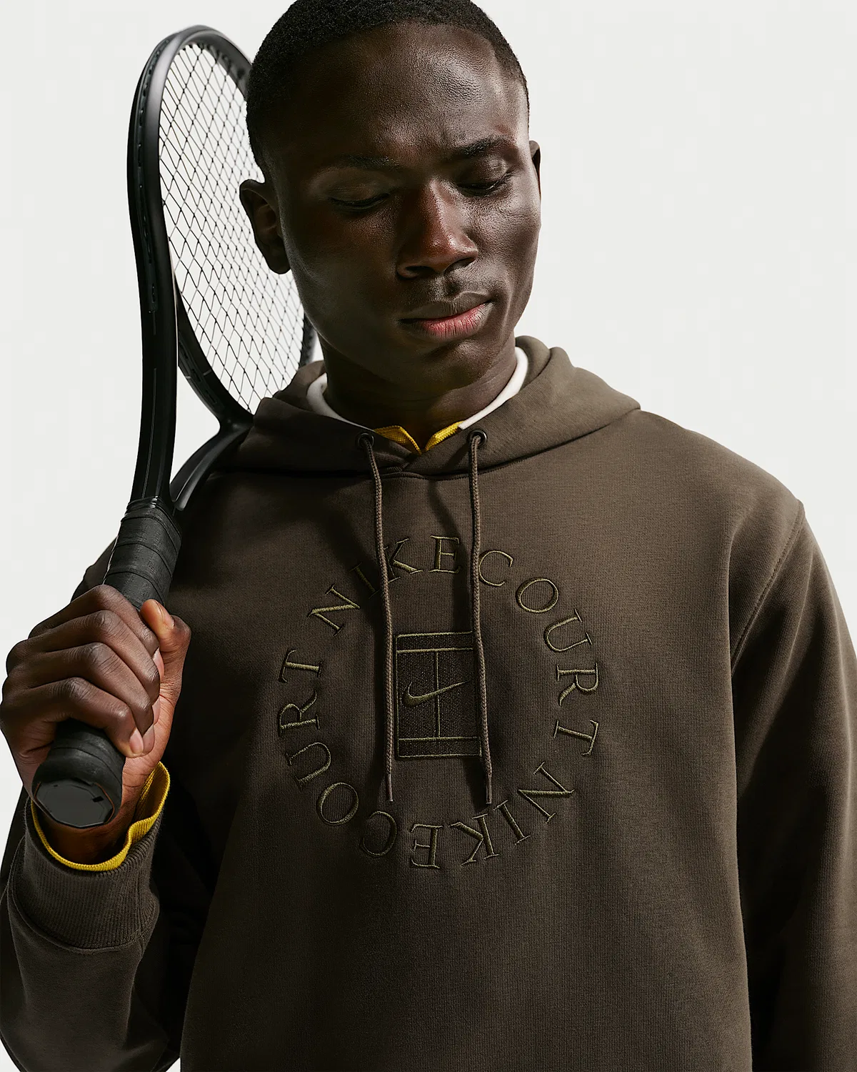 Мужская теннисная худи-пуловер NikeCourt Heritage Dri-FIT French Terry, Dark Hazel/Saffron Quartz — фото 3
