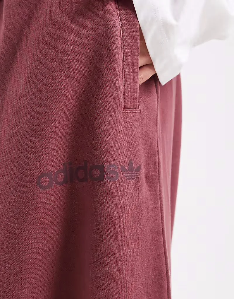 Спортивные брюки Adidas Originals Essentials Linear Jogger, цвет выцветший бордовый — фото 3