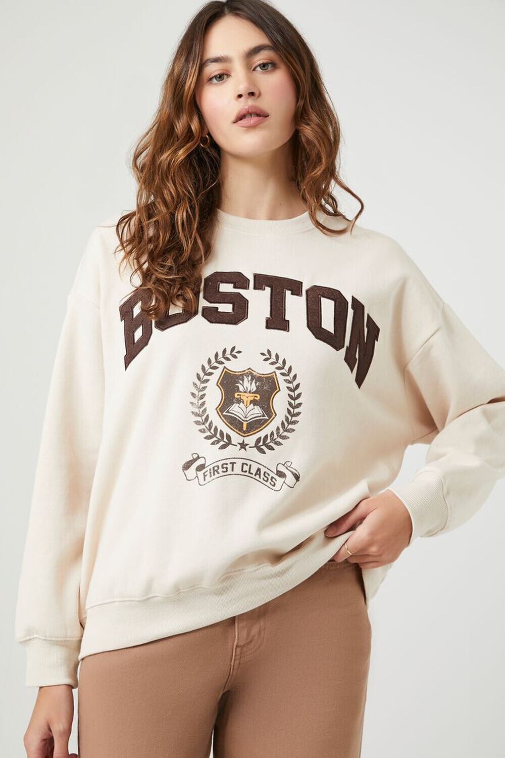 

Бостонский пуловер с графическим рисунком Forever 21
