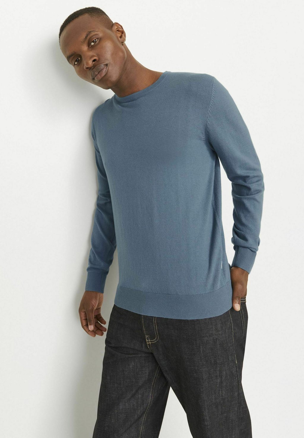 

Джемпер JJEEMIL CREW NECK NOOS Jack & Jones, синий