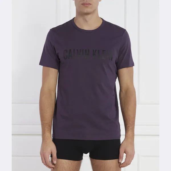 

Футболка стандартного кроя Calvin Klein, фиолетовый