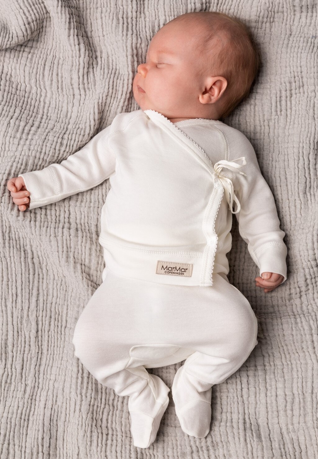 

Топ с длинными рукавами BABY TUT WRAP UNISEX MarMar Copenhagen, цвет gentle white