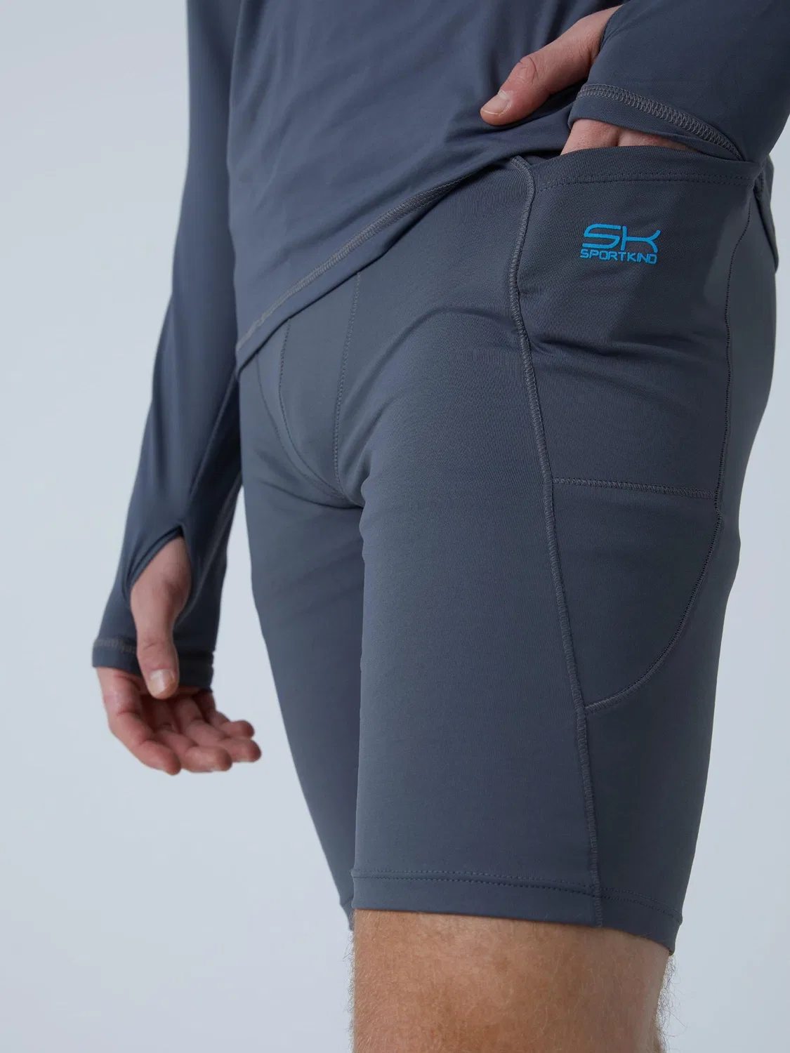 Тайтсы скинни 'Short Tights mit Taschen' Sportkind, Grey