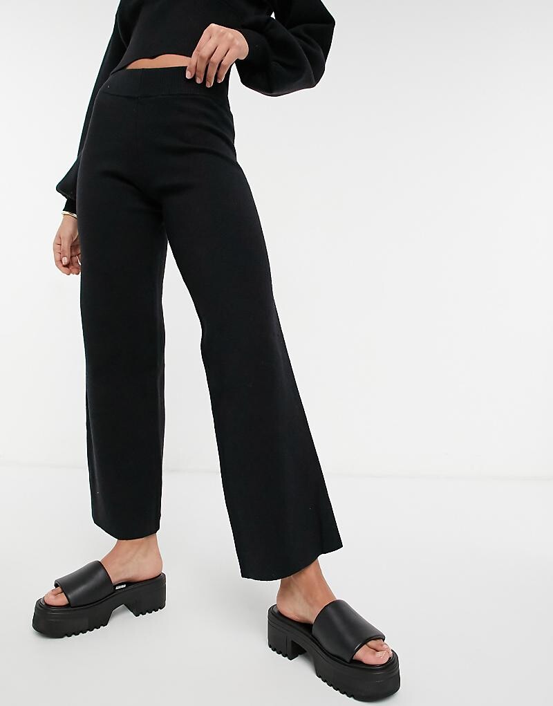 

Черные трикотажные брюки прямого кроя премиум-класса ASOS DESIGN Mix & Match Lounge