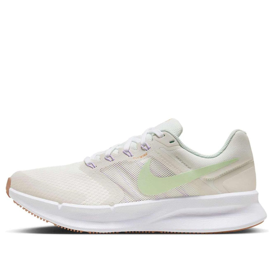 Кроссовки (WMNS) Nike Run Swift 3 'Sail Light Green', бежевый