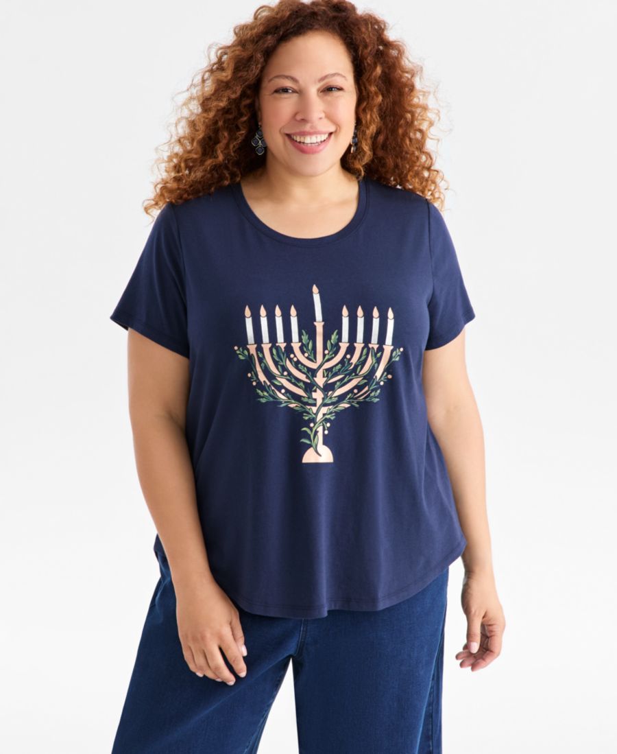 

Футболка большого размера с изображением меноры Style & Co, Industrial Blue Combo, Синий, Футболка большого размера с изображением меноры Style & Co, Industrial Blue Combo