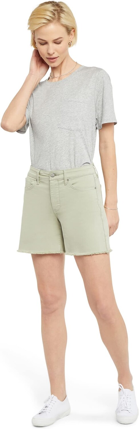 

Шорты NYDJ High-Rise A-Line Shorts Fray Hem in Bamboo, цвет Bamboo