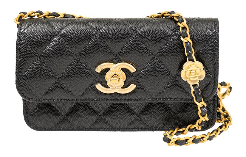 CHANEL Женская черная кожаная сумка через плечо — фото 2