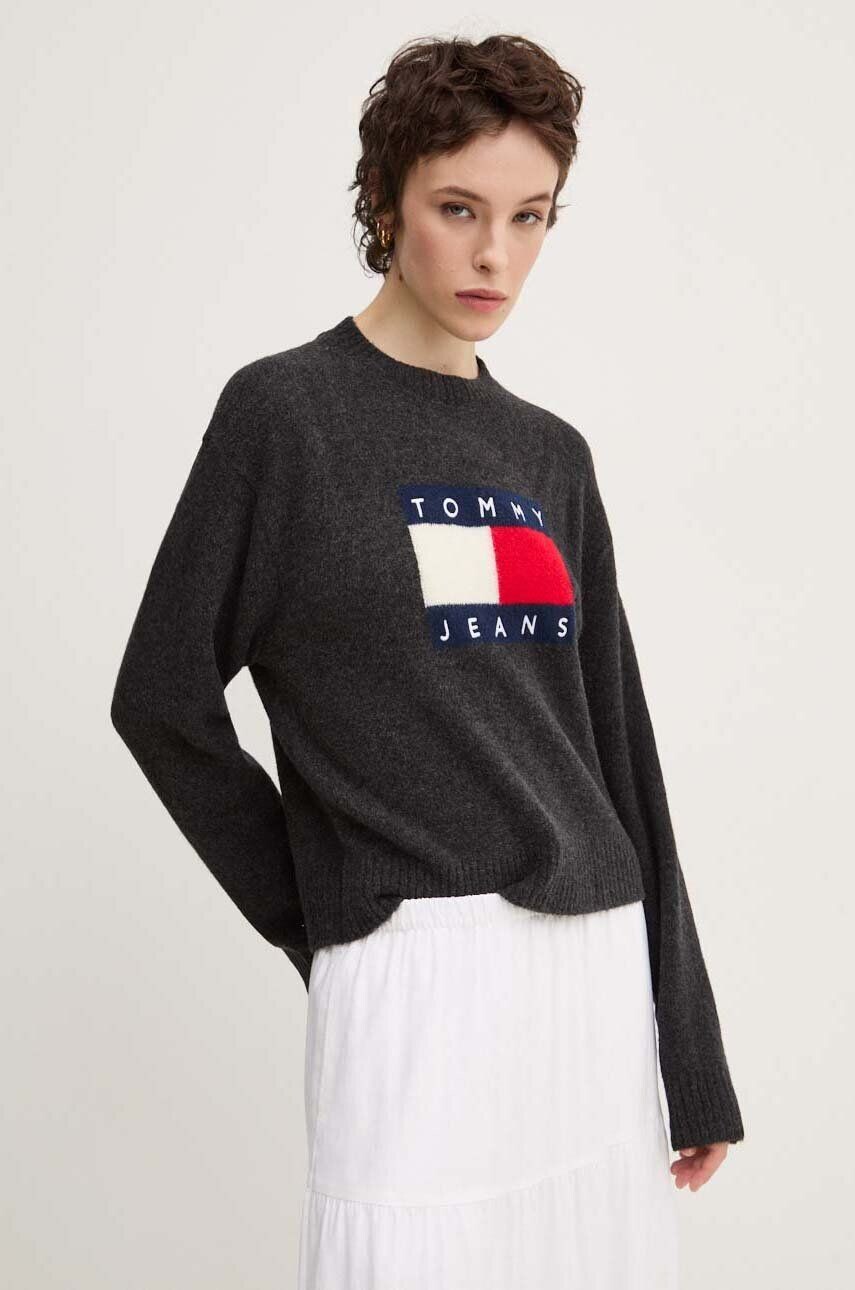 

Свитер Tommy Jeans из смесовой шерсти, серый
