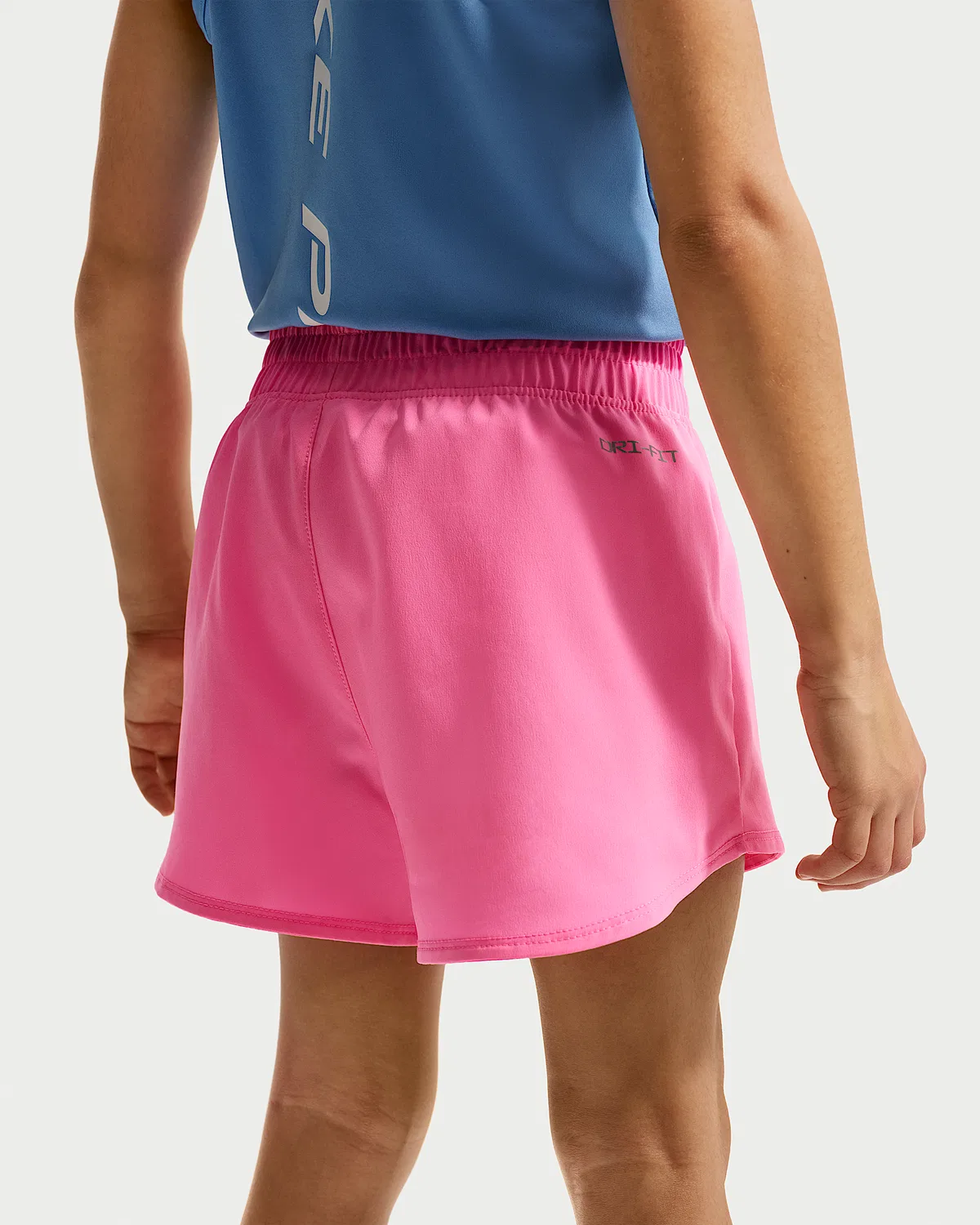 Детские шорты Nike Dri-FIT One Woven, Pink Glow — фото 3
