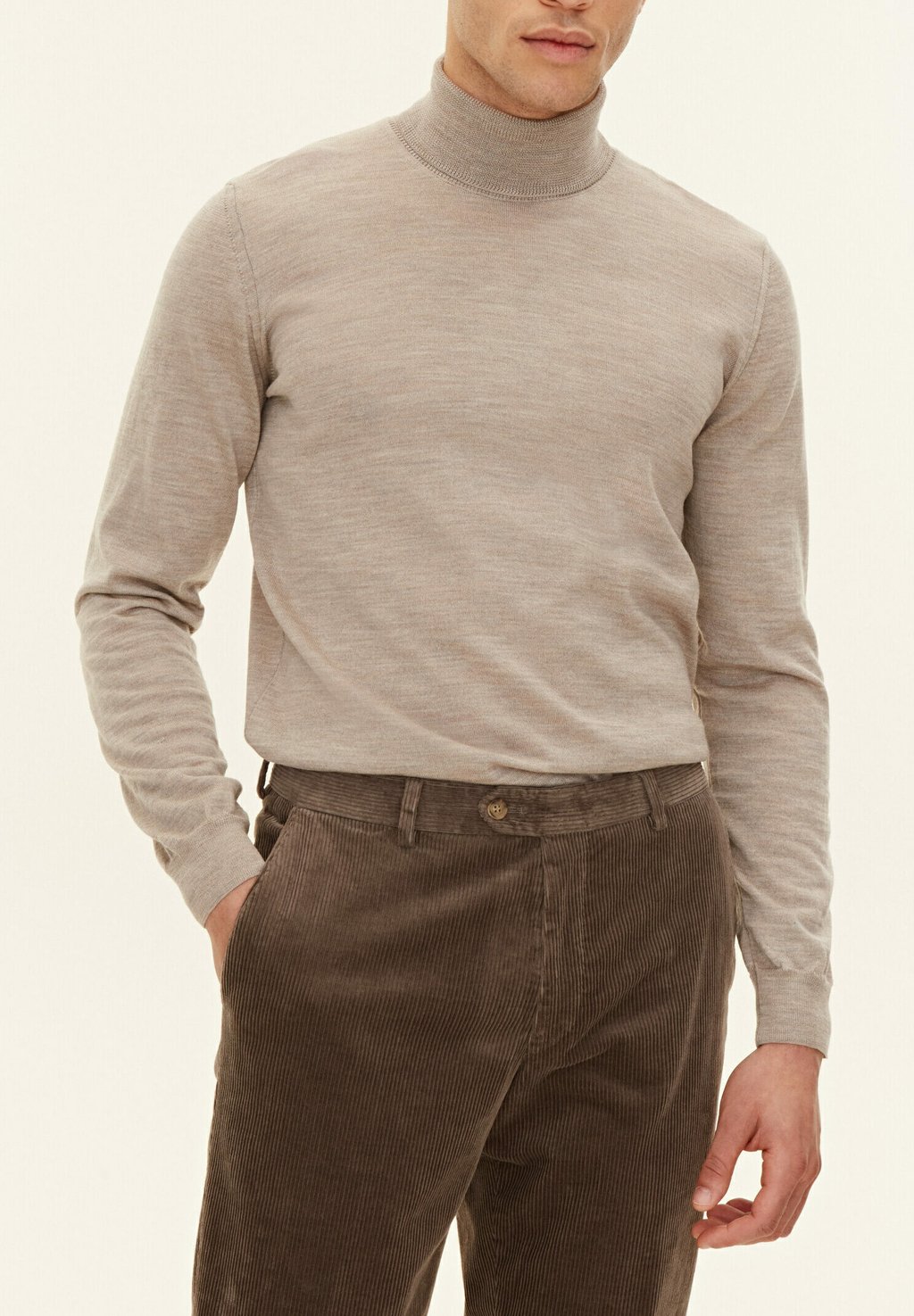 

Свитер MARCEL ROLLNECK Oscar Jacobson, светло-коричневый