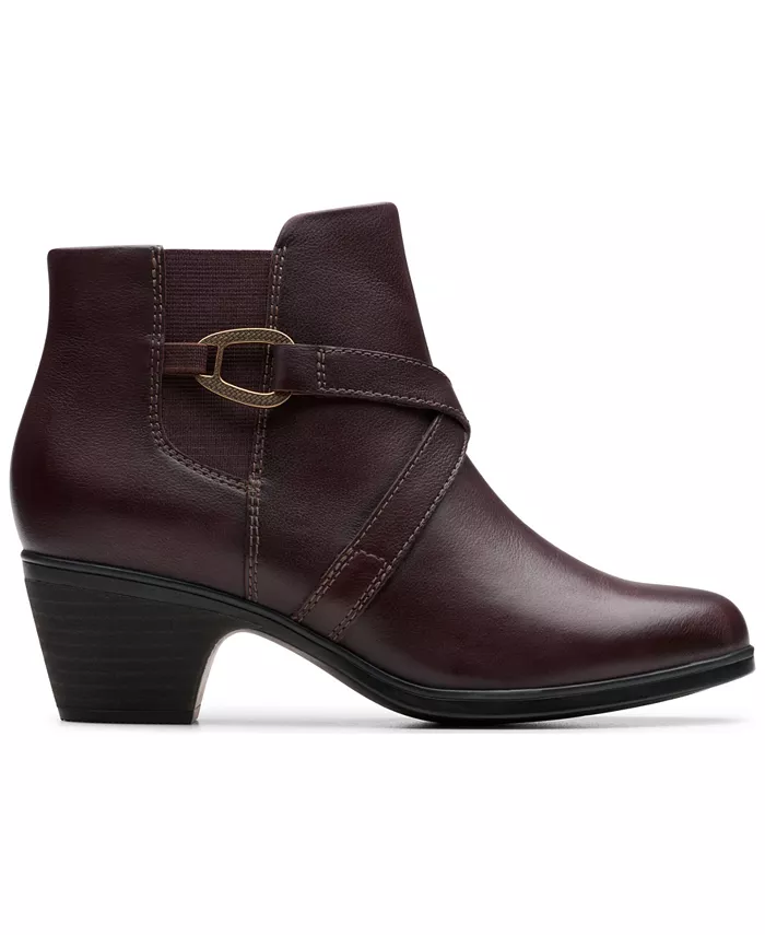 Коллекция Women's Emily2 Henley Wedge Booties Clarks, коричневый — фото 2