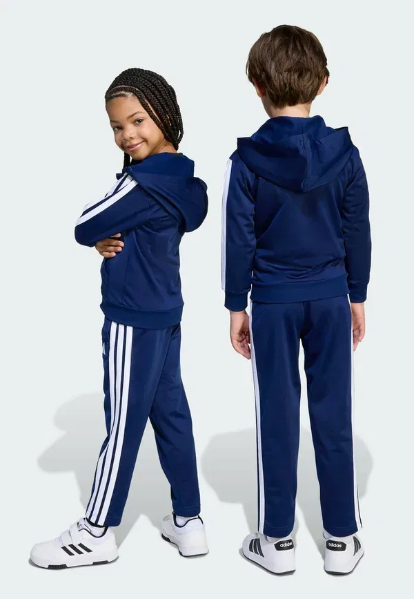 Спортивный костюм детский Essentials Adidas Sportswear, темно-синий/белый — фото 2