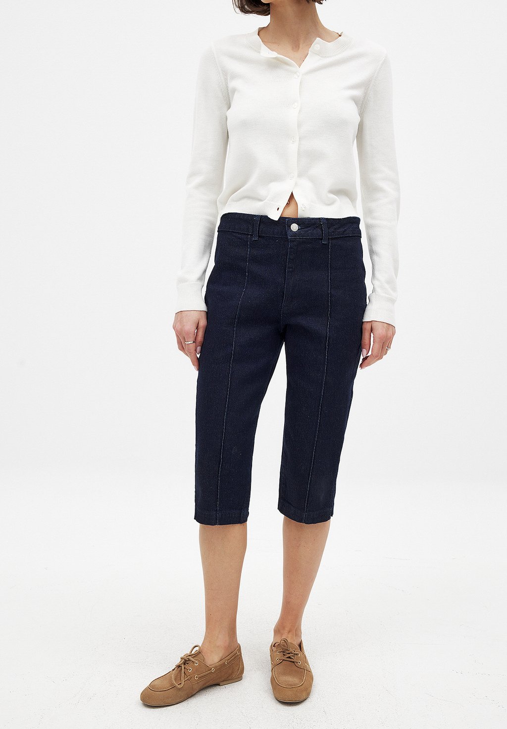 

Джинсовые шорты CAPRI NA-KD, металлик сине-черный