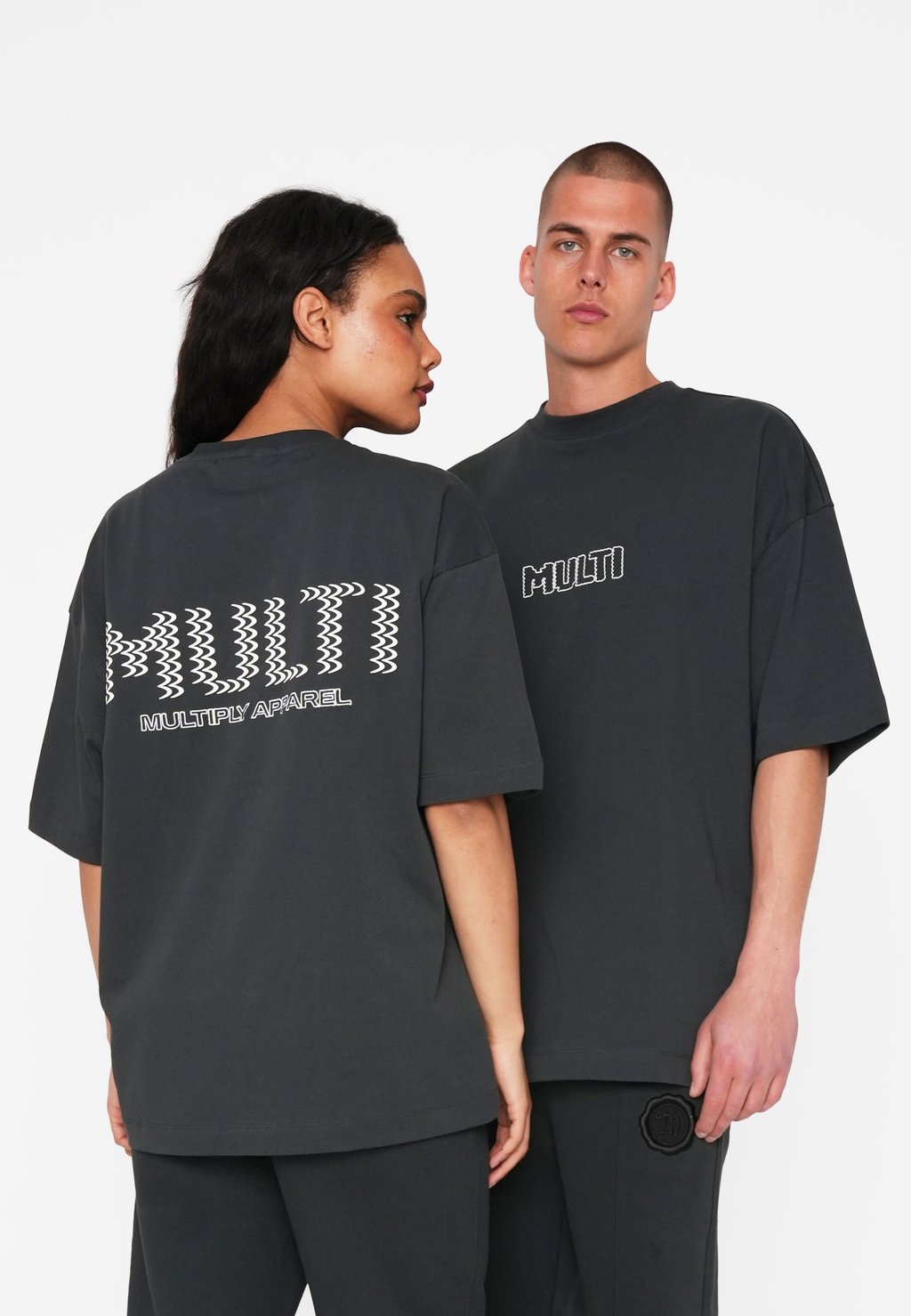 

Лонгслив OVERSIZE TWIST Multiply Apparel, черный