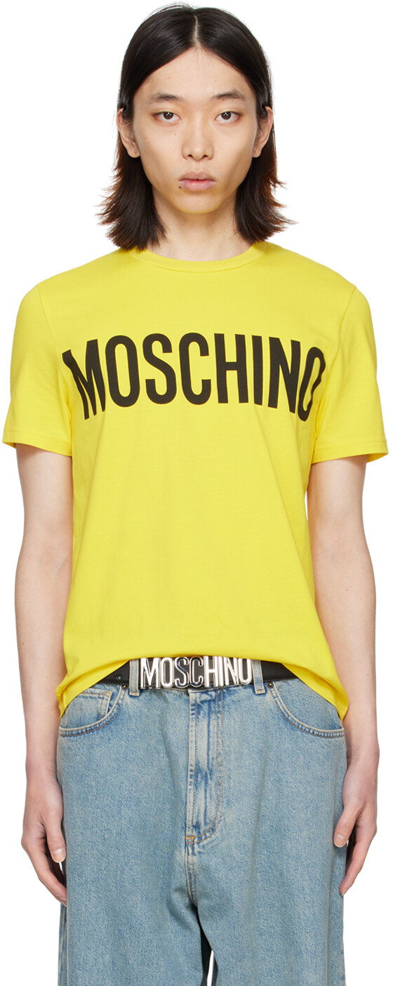 

Желтая футболка с принтом Moschino