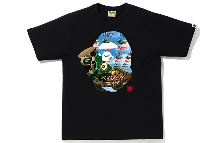 Футболка Bape Children's Day A BATHING APE, черная с синей рыбой кои — фото 2