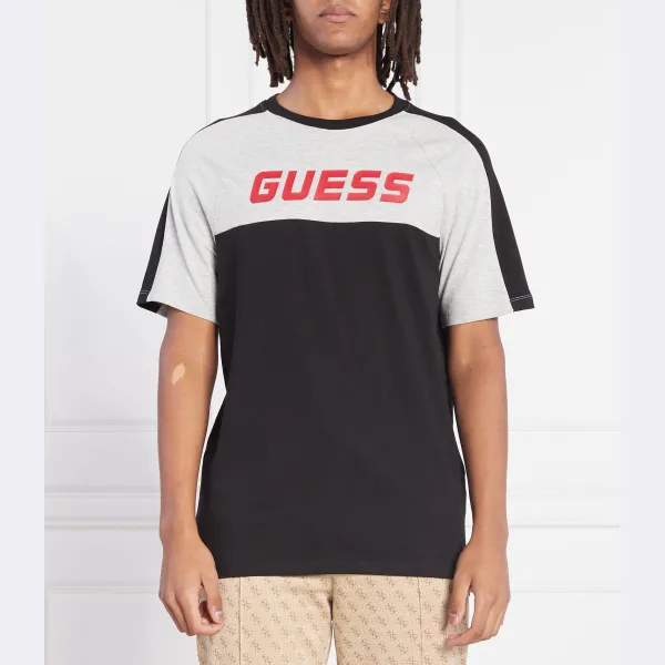 

Футболка стандартного кроя Guess, черный