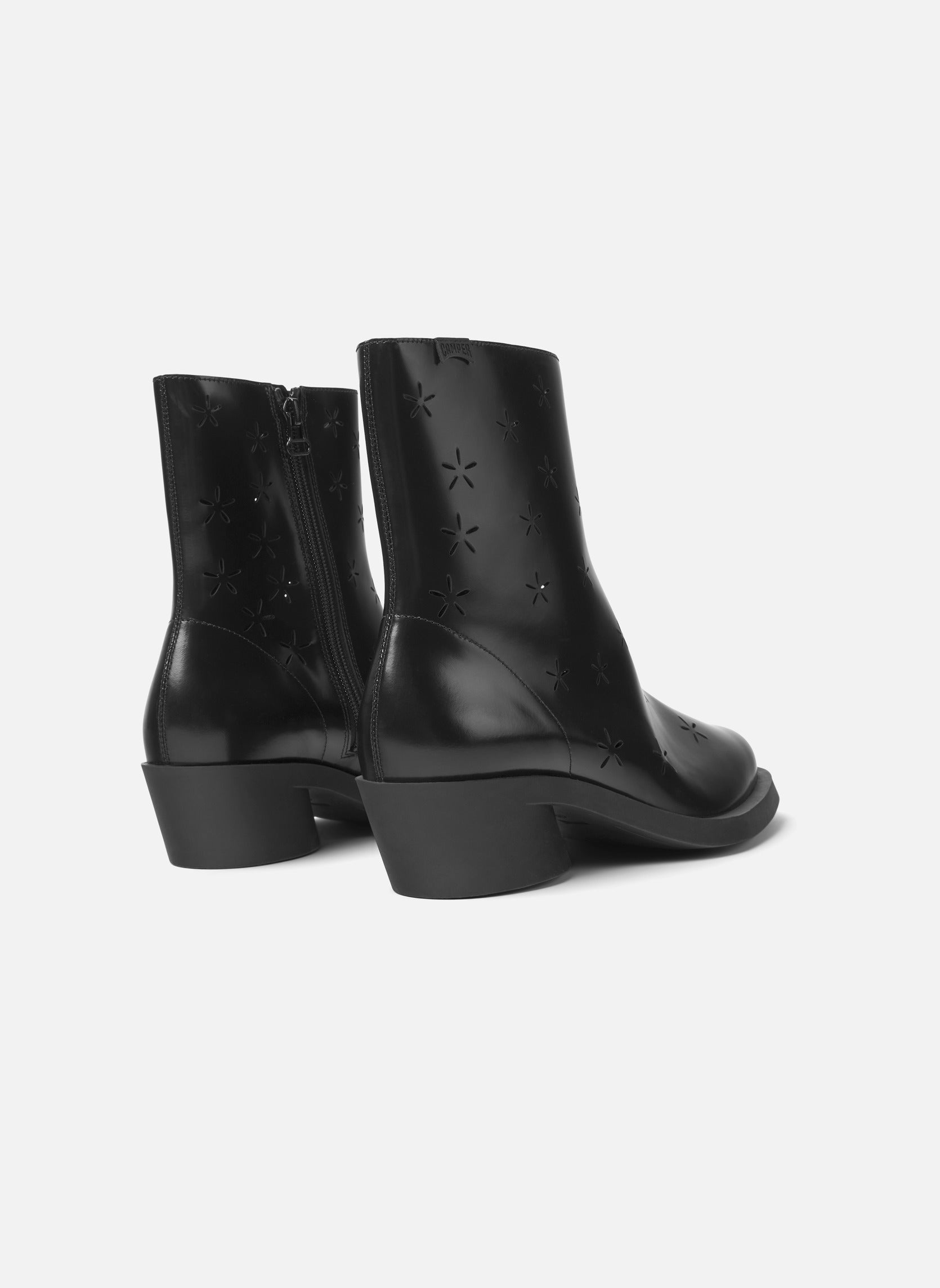 Полусапоги женские Camper Bonnie из фактурной гладкой кожи, черный — фото 4