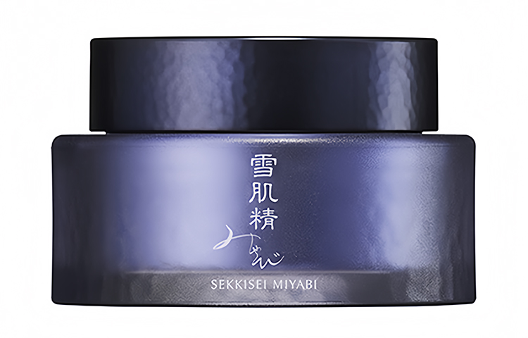 

Увлажняющие кремы и средства для лица для женщин SEKKISEI