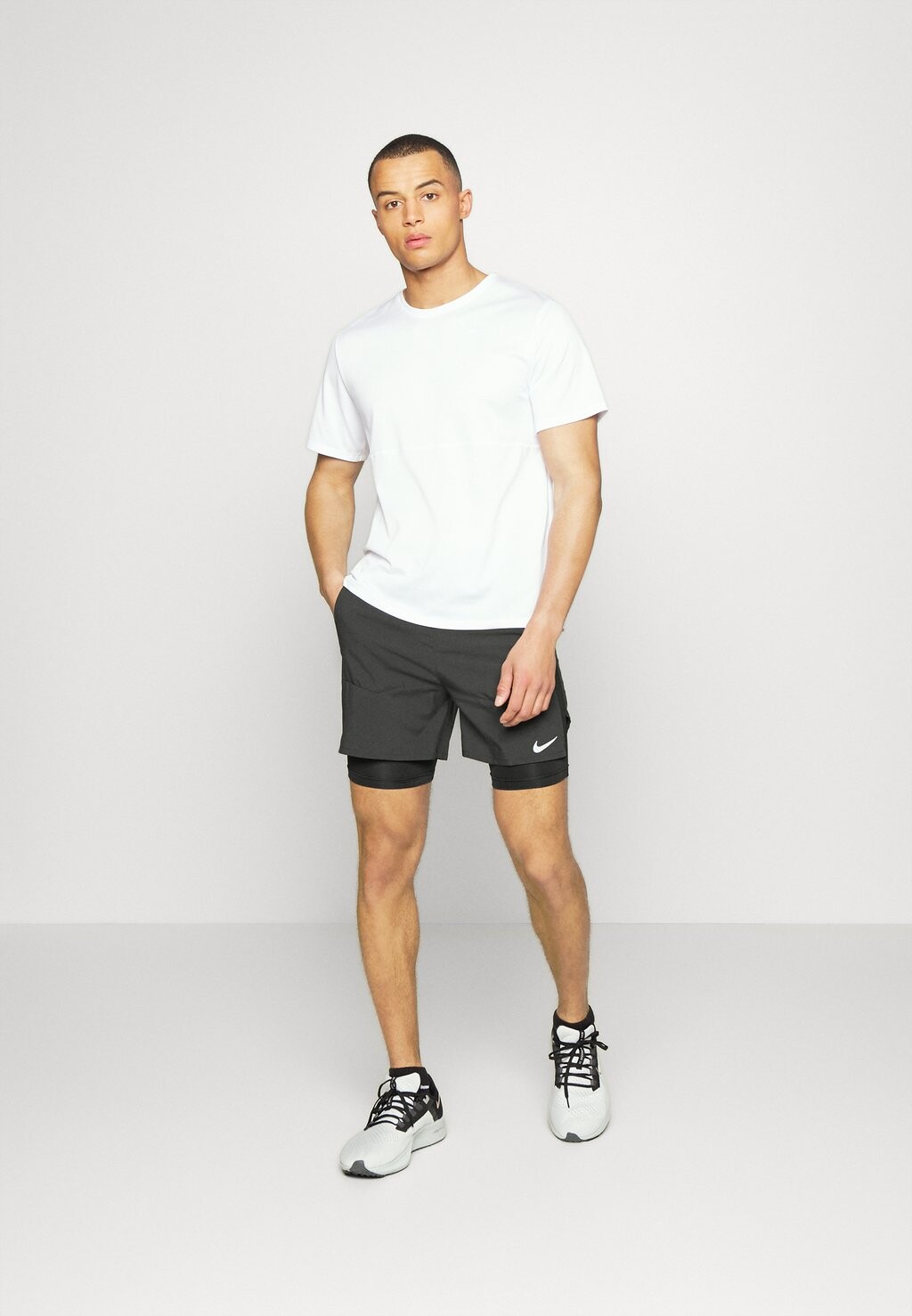 Спортивные шорты DF STRIDE HYBRID Nike, черный — фото 2