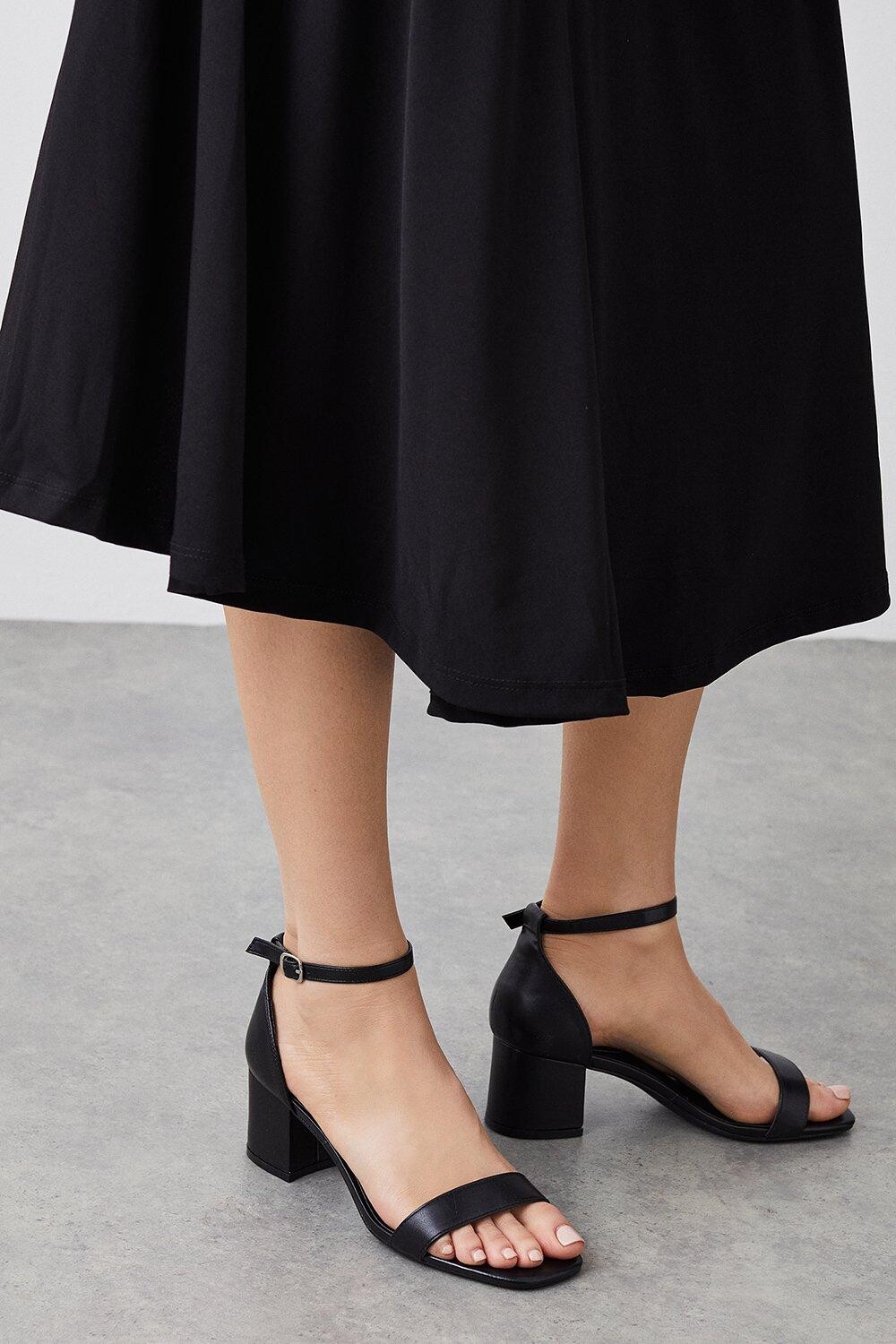 

Sammy Low Block на едва заметных каблуках Dorothy Perkins, черный