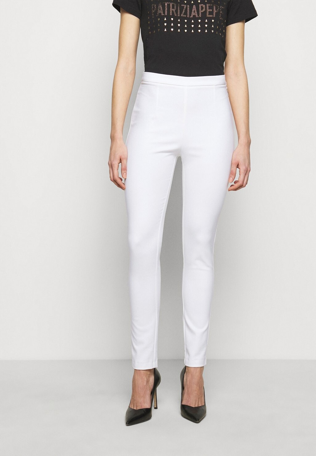 

Брюки Pantaloni Trousers Patrizia Pepe, белый