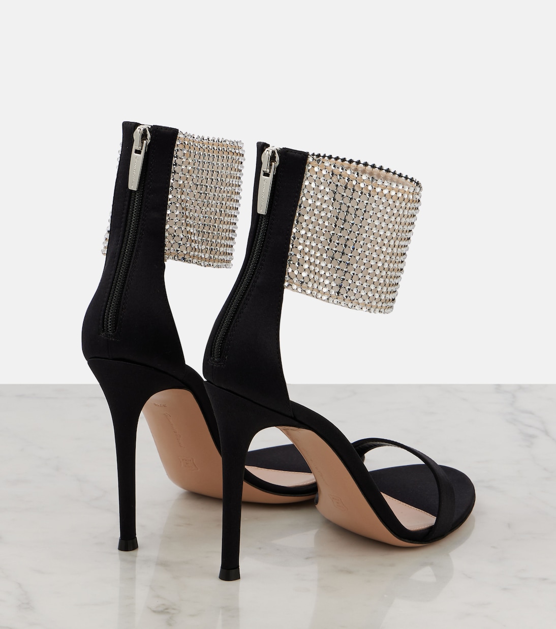 Босоножки Adore 105 из атласа с декором Gianvito Rossi, Black+Crystal — фото 2