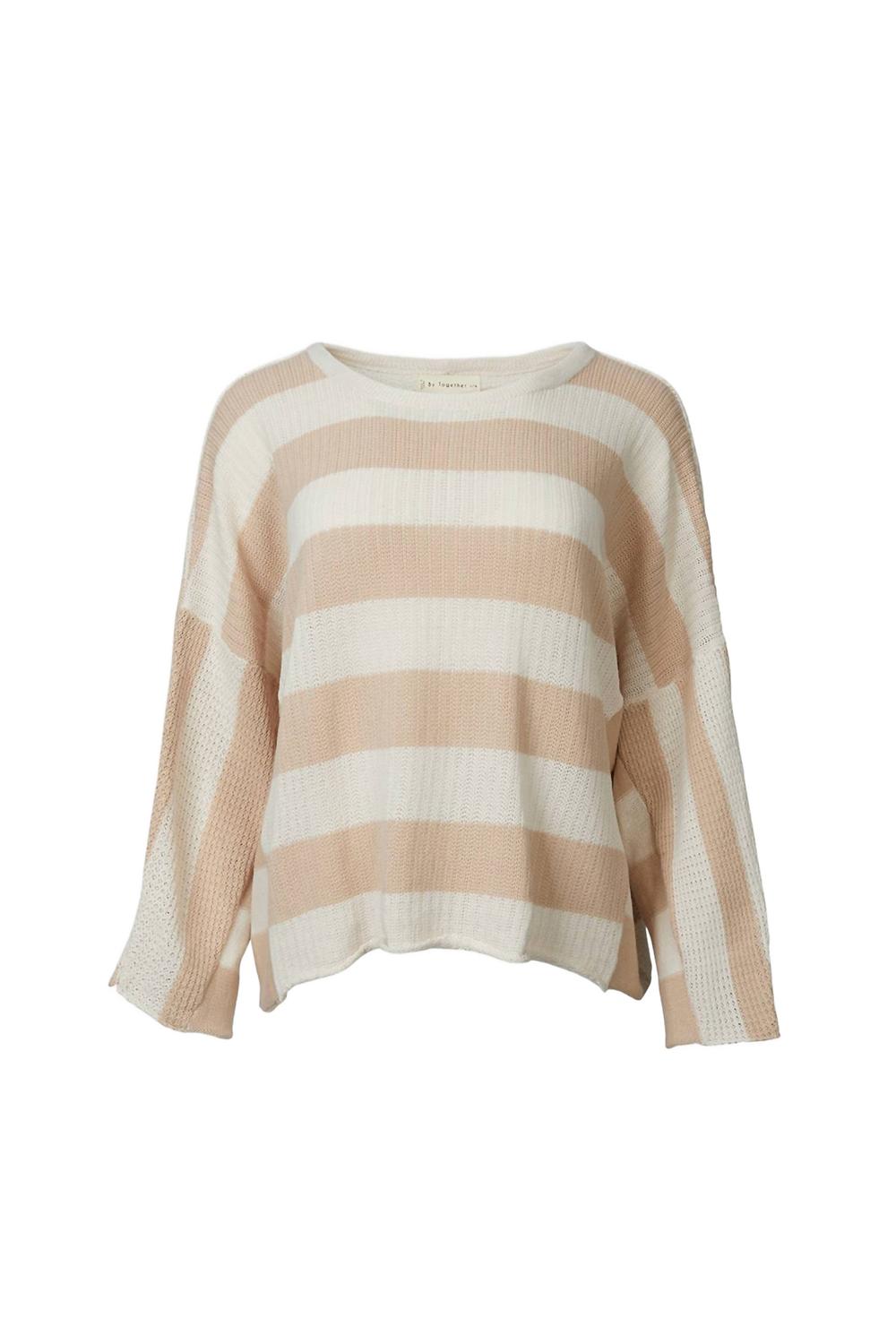 

Облегченный полосатый хлопковый свитер в бежево-белом цвете By Together