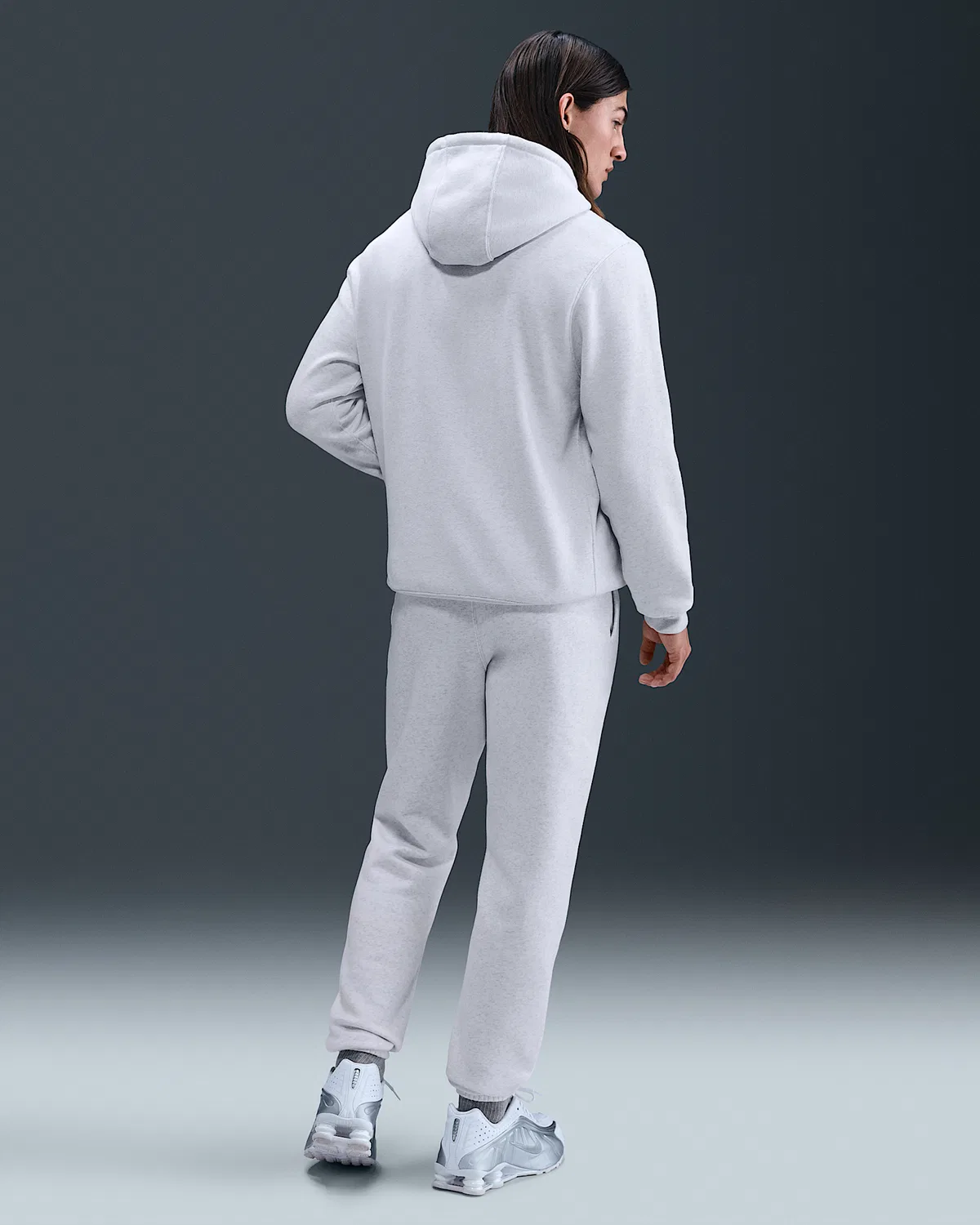 Мужские спортивные штаны Nike Club на флисе с манжетами, Birch Heather/White/White — фото 4