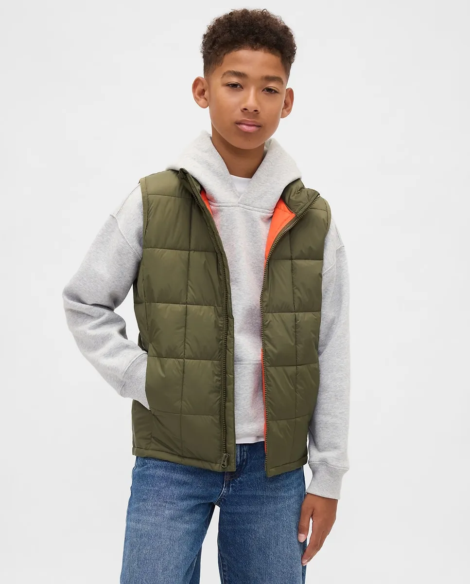 

Детский жилет из переработанного пера Gap, зеленый