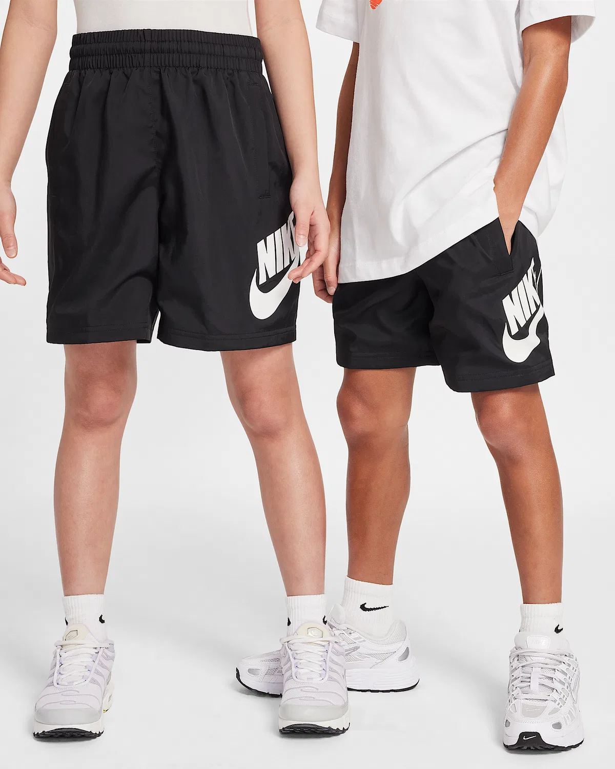 Детские шорты Nike Sportswear Club 6" Woven, Black/White
