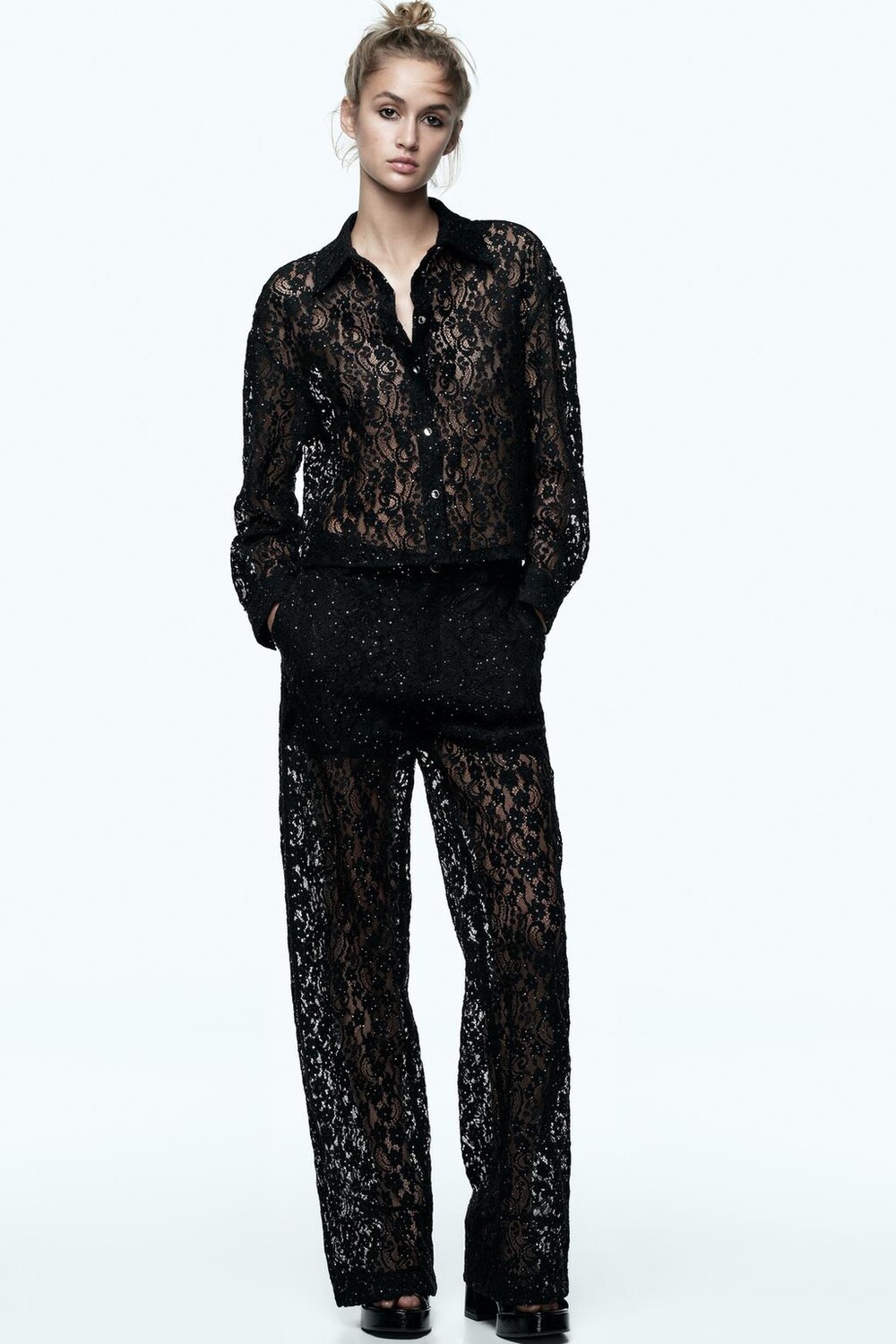 

Брюки из кружева с пайетками ZARA, черный