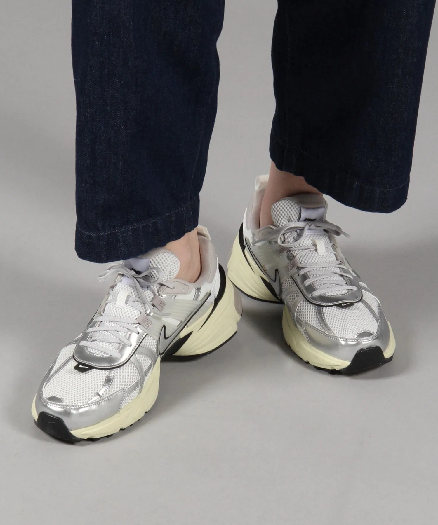 Мужские кроссовки Nike V2K Run — фото 2