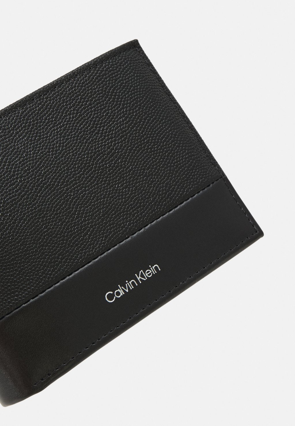 

Кошелек MUST TRIFOLD COIN Calvin Klein, черный