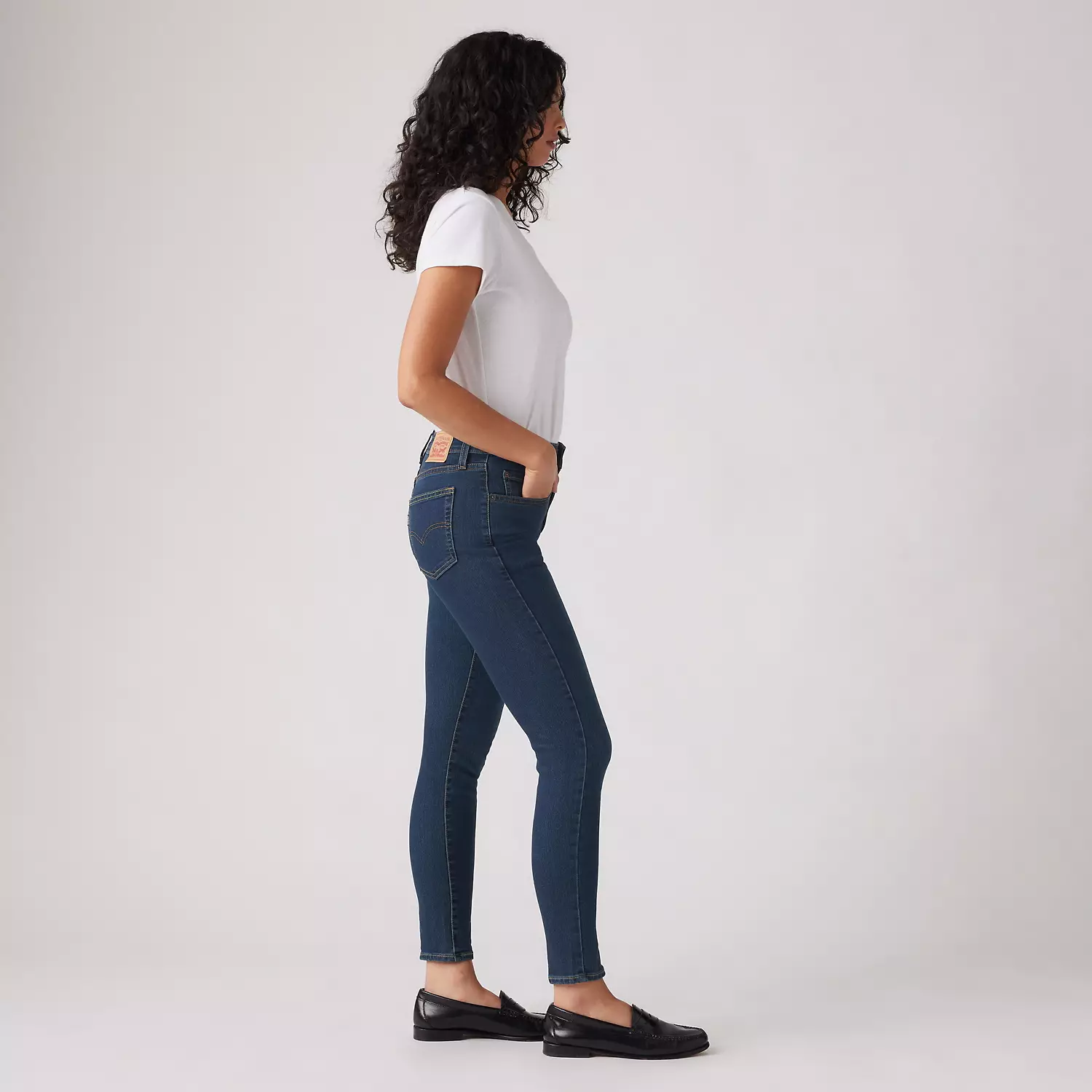 721 Узкие женские джинсы с высокой посадкой Levi's, цвет Eternal Indigo - Dark Wash — фото 3