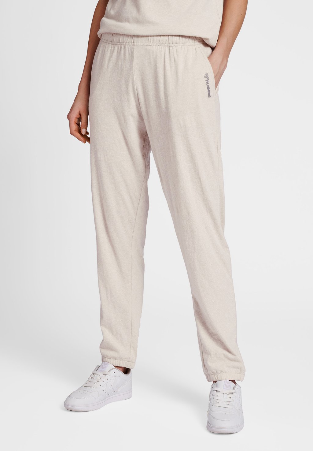 

Спортивные штаны ZANDRA REGULAR Hummel, бежевый