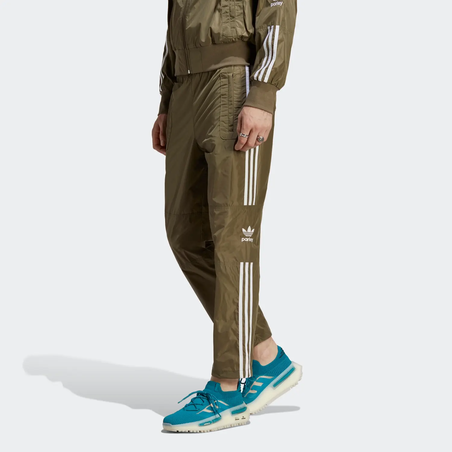 Трикотажные спортивные штаны мужские Olive Strata Adidas Originals, оливковый — фото 4