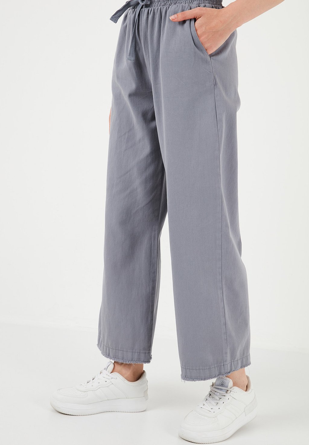 

Брюки REGULAR FIT LELA, серый