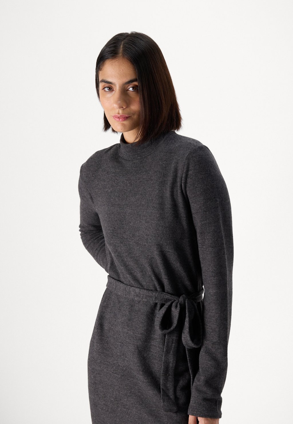 

Платье-джемпер VMBELLA SHORT DRESS Vero Moda Tall, черный