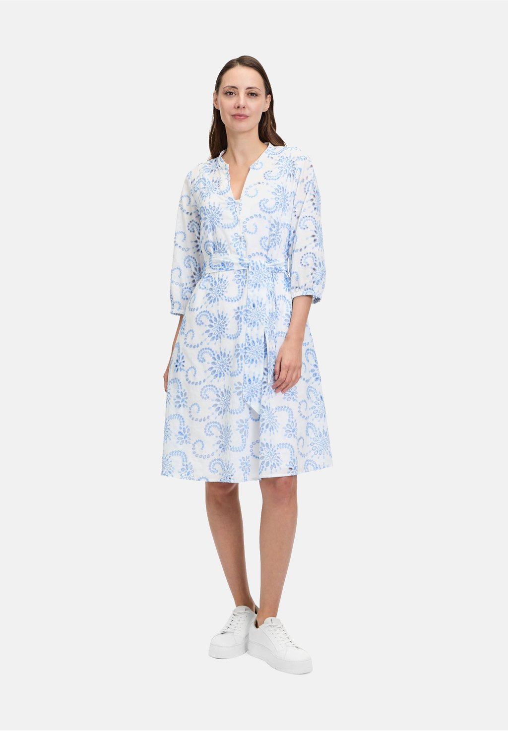 

Повседневное платье MET BORDUURSEL Betty & Co, белый