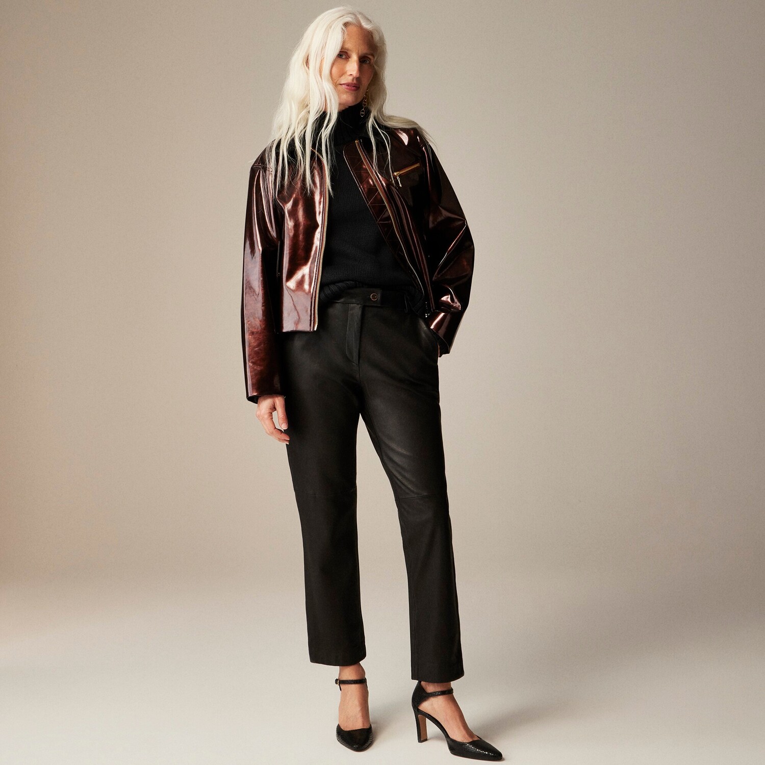 

Укороченные брюки прямого кроя из кожи. J.Crew, черный