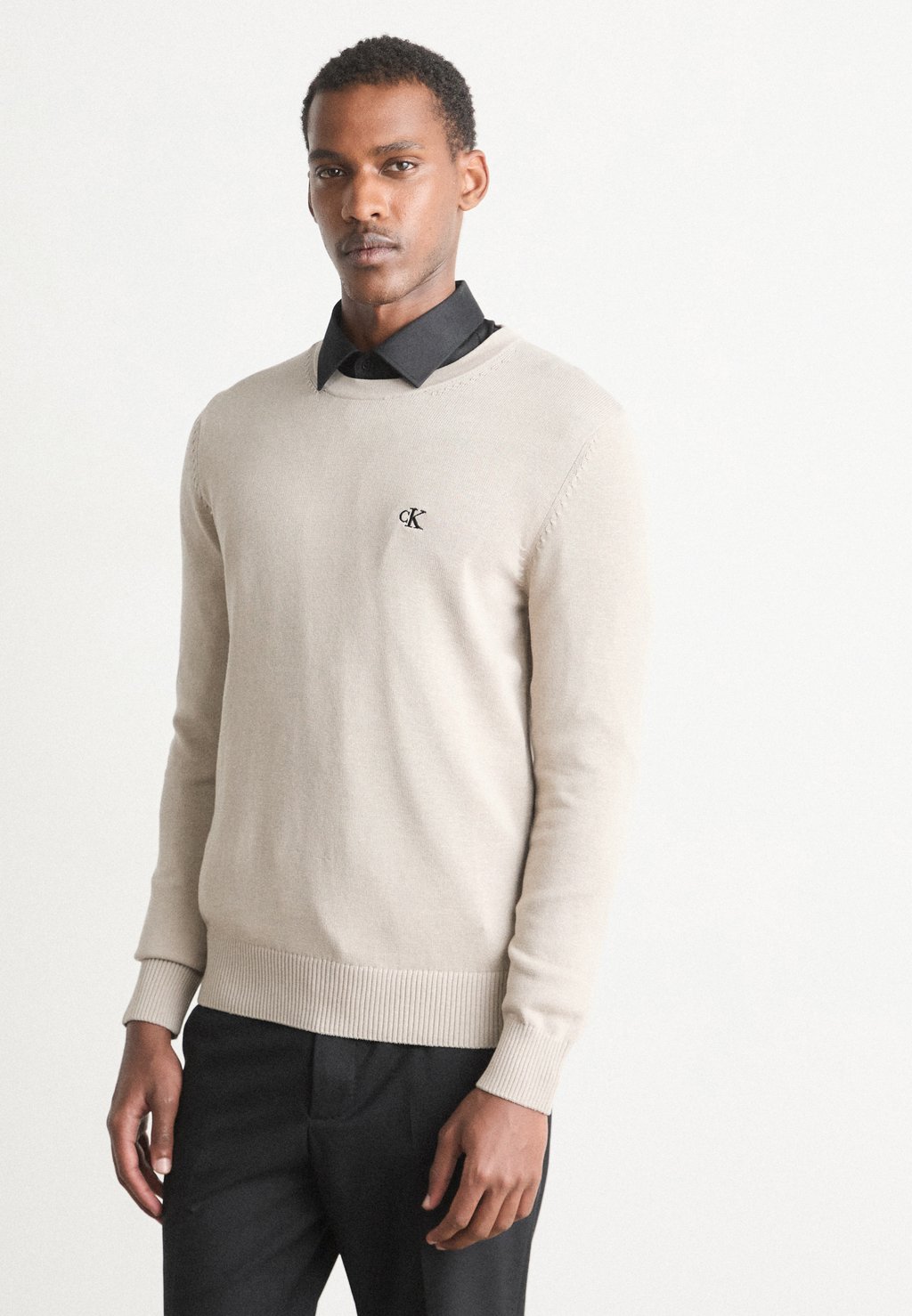 

Джемпер MODERN CREW NECK SWEATER Calvin Klein Jeans, белый